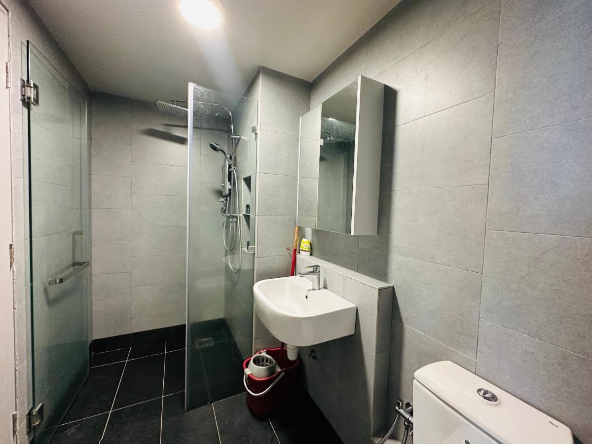 Jesselton Quay - Suite 1 By Staycation Suites Kk Kota Kinabalu Exterior foto