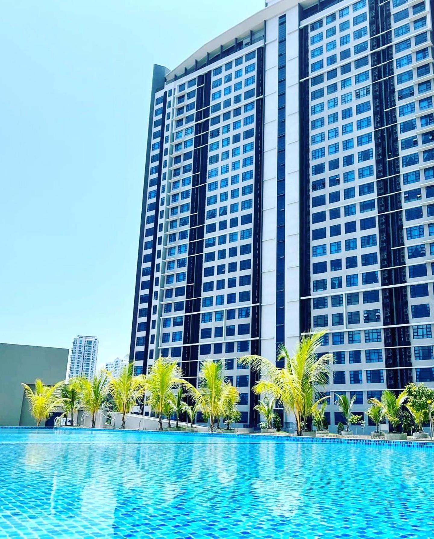 Jesselton Quay - Suite 1 By Staycation Suites Kk Kota Kinabalu Exterior foto